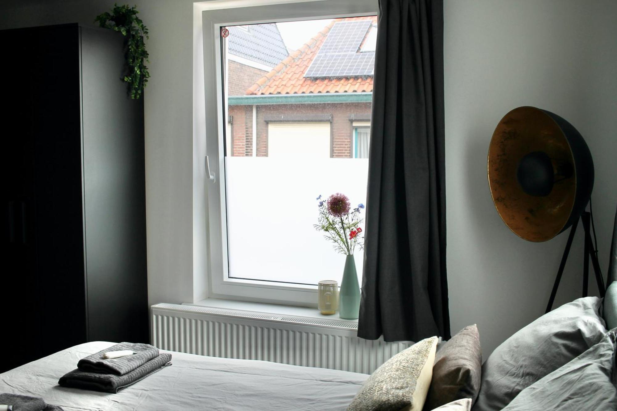 B&K Urban City Suites Tilburgo Exterior foto