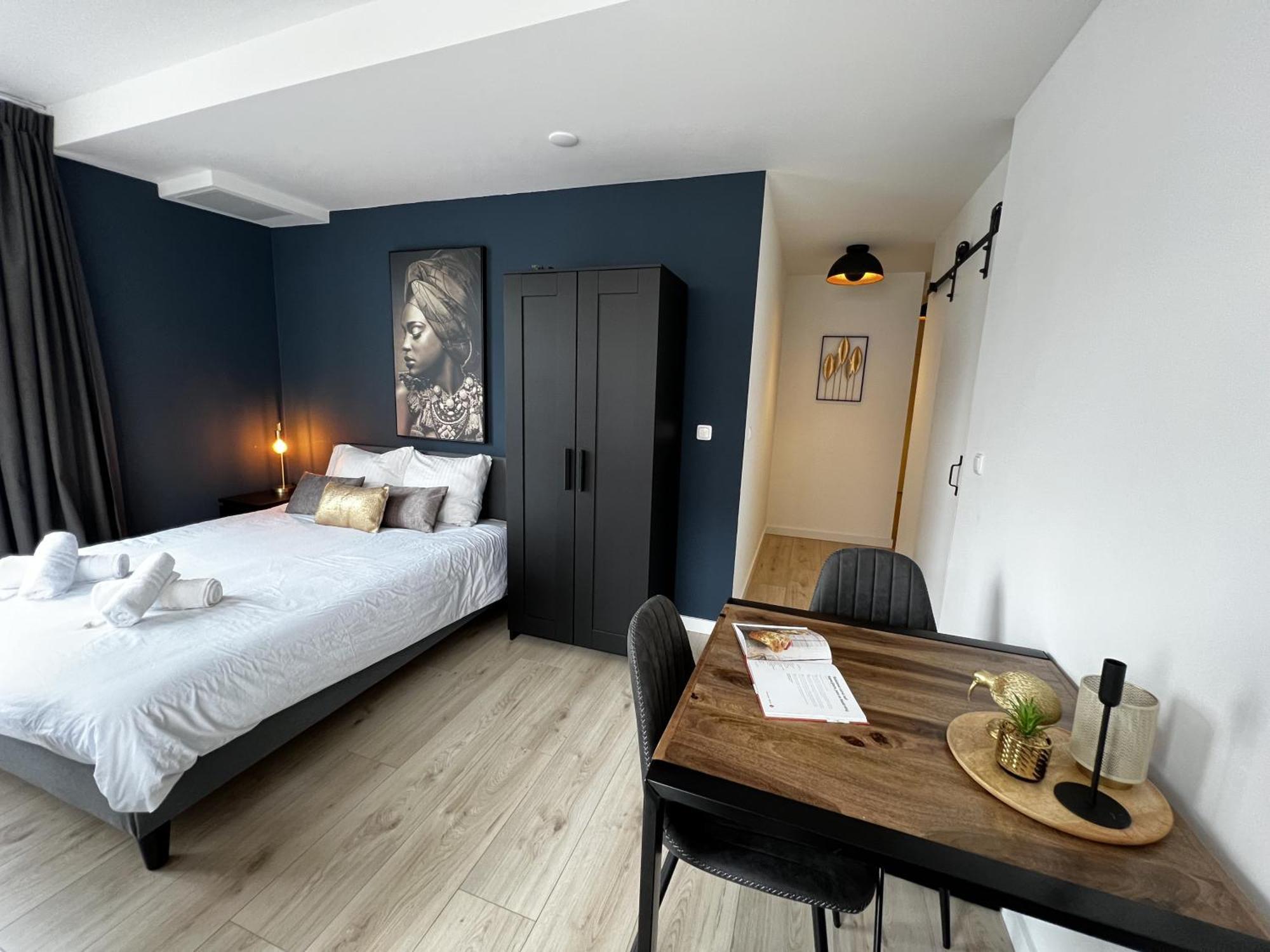 B&K Urban City Suites Tilburgo Exterior foto